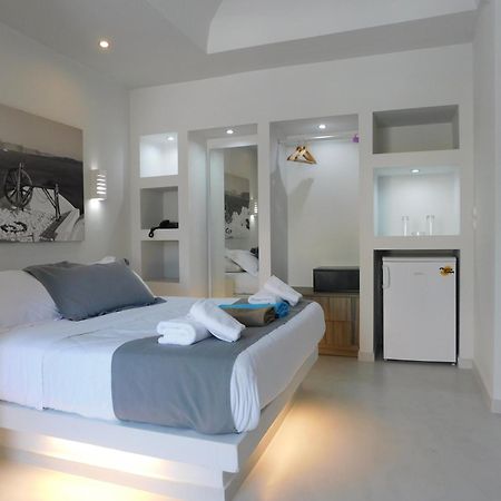 Perissa Beachfront Rooms Exterior foto